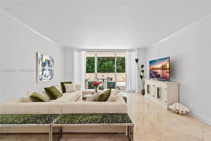 Property Photo: 3400 SW 27th Ave 207 FL 33133