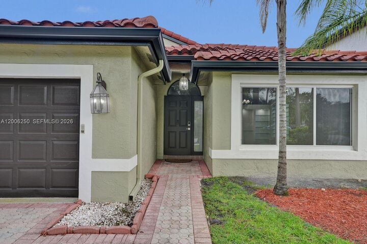 Property Photo:  17961 SW 27th St  FL 33029 