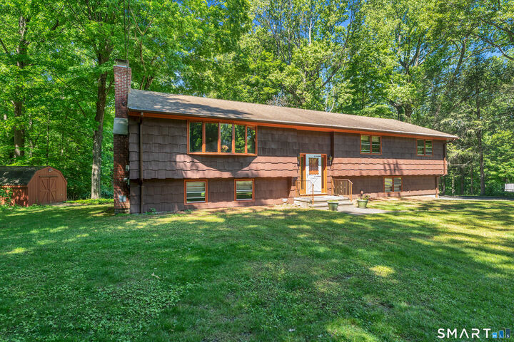 Property Photo: 122 Fresh Meadow Drive CT 06611