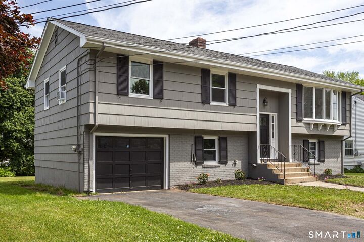Property Photo:  105 Ursini Drive  CT 06514 