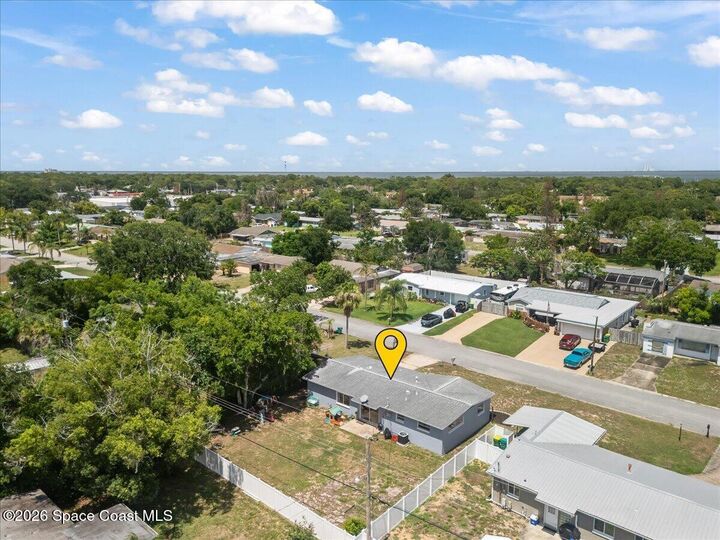 Property Photo:  4850 Key Madeira Drive  FL 32780 