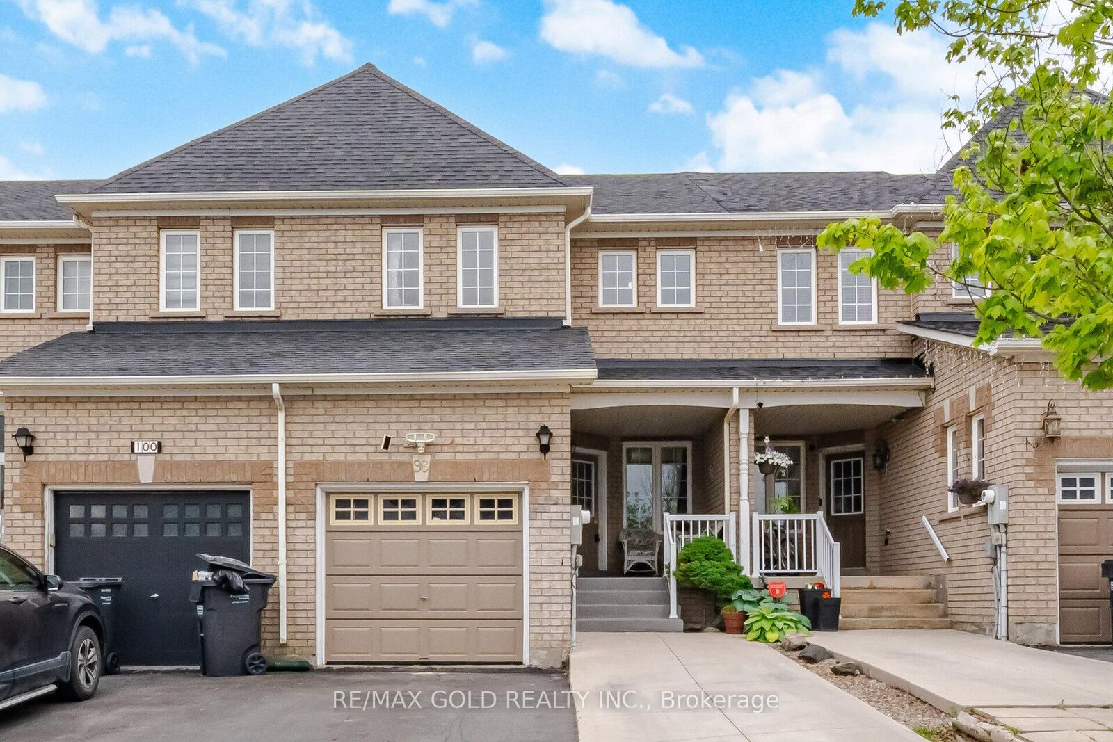 Property Photo: 98 Albright Road ON L6X 5E6