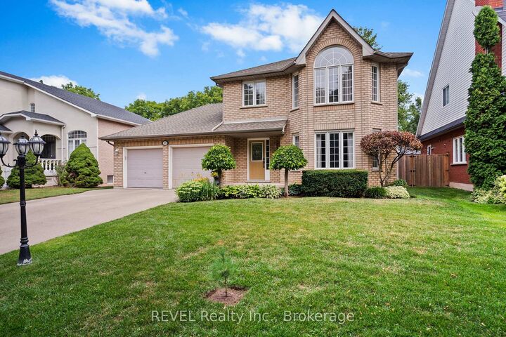 Property Photo: 98 Debora Drive ON L3M 4J3
