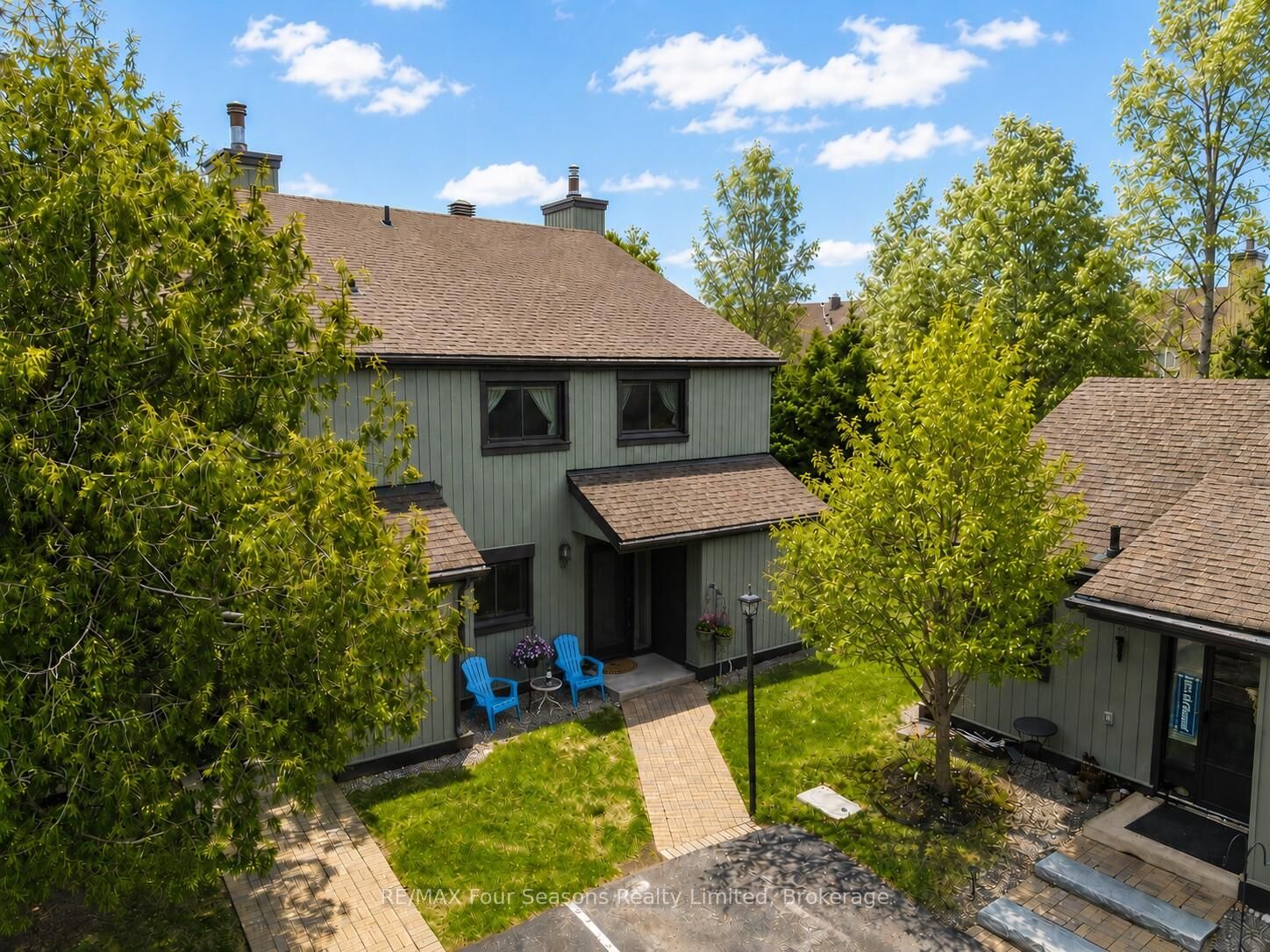 Property Photo: 158 Escarpment Crescent ON L9Y 5B4