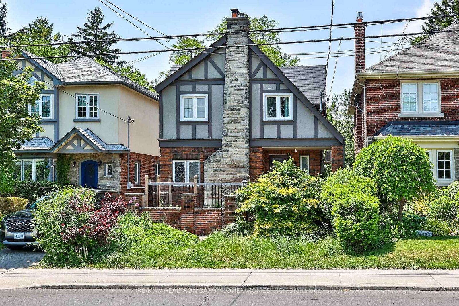 Property Photo: 138 Fallingbrook Road ON M1N 2T6