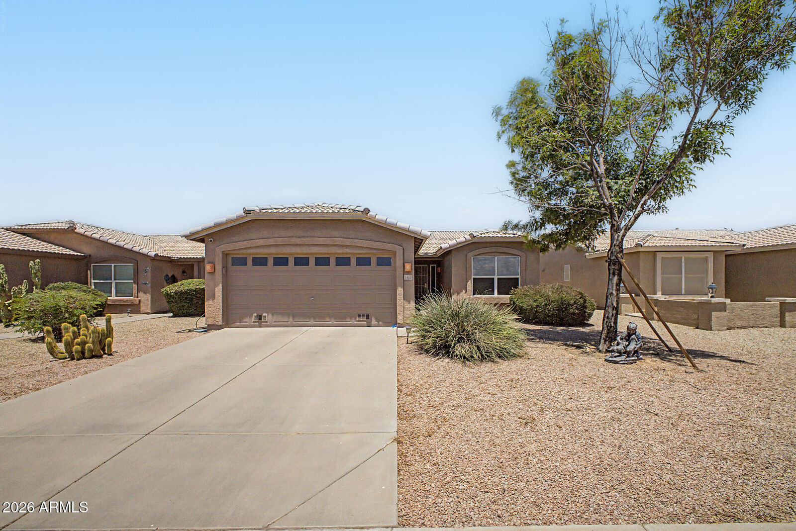 Property Photo:  1462 E Torrey Pines Lane  AZ 85249 