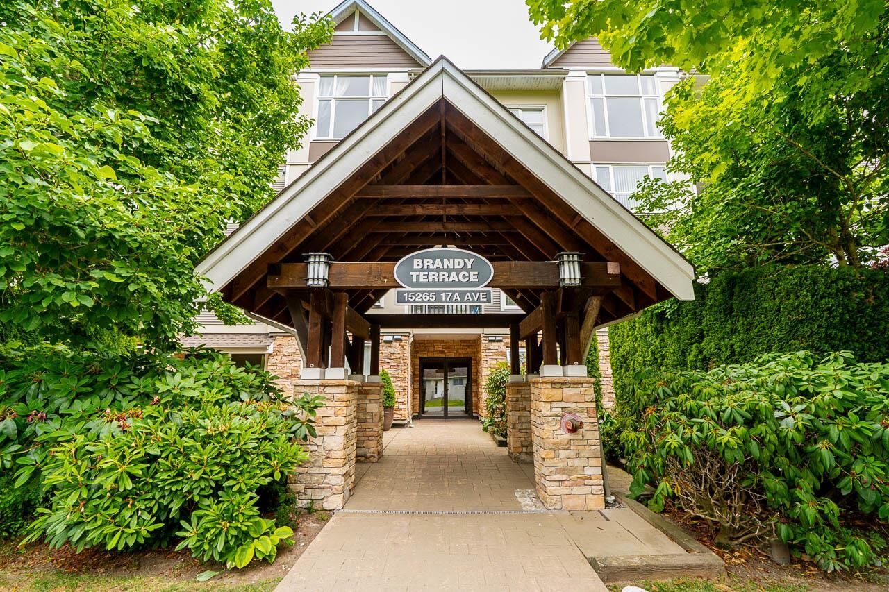Property Photo: 15265 17A Avenue 106 BC V4A 1V4