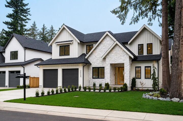 Property Photo: 20345 41A Avenue BC V3A 2Z8