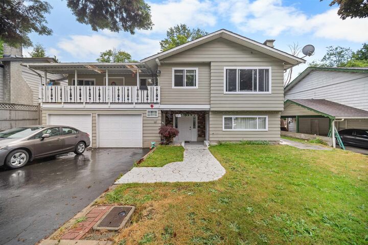 8912 Ursus Crescent — photo 1