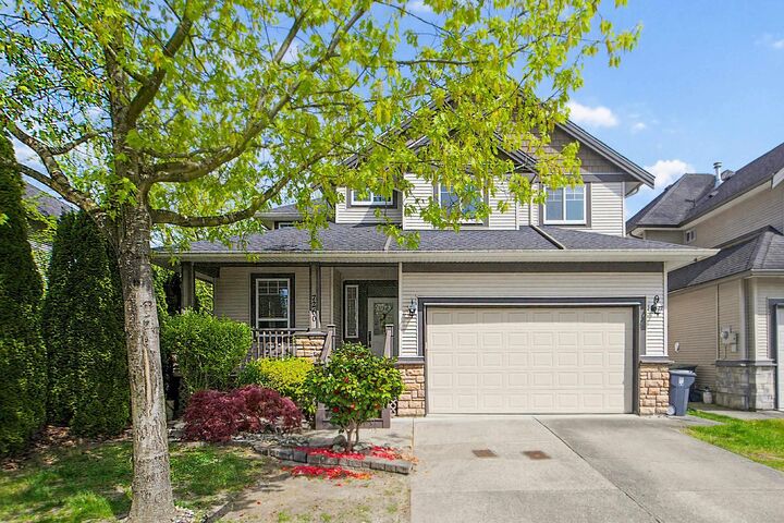 7260 196 Street — photo 1