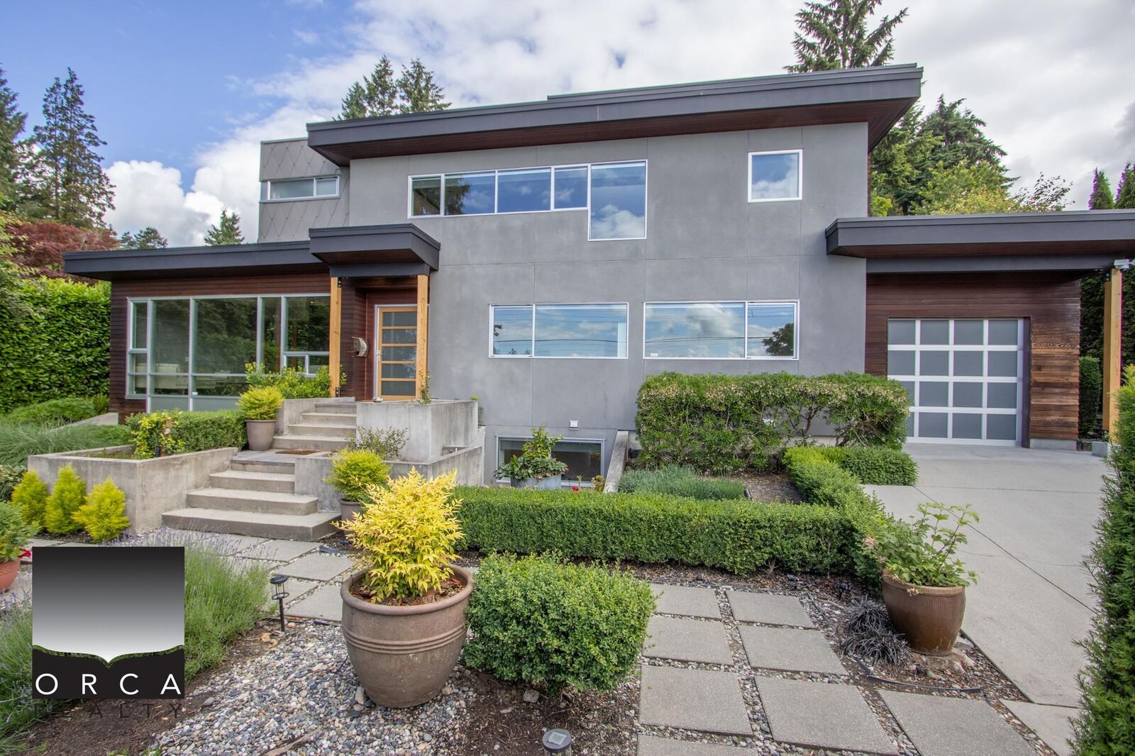 Property Photo:  1741 Ottawa Avenue  BC V7V 2S3 