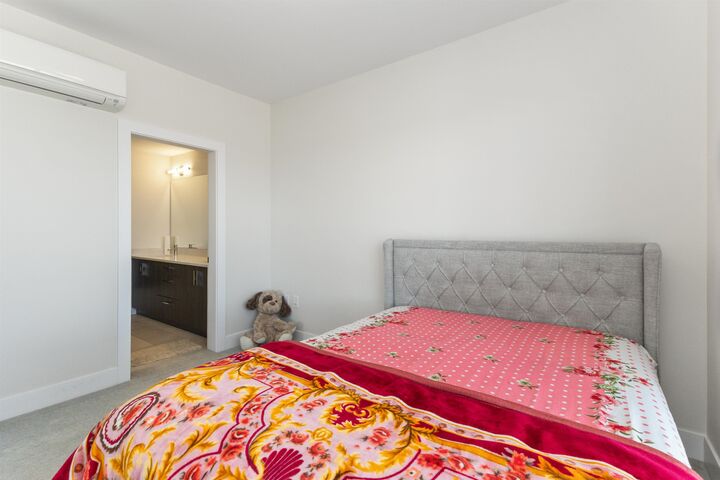 Property Photo:  32838 Ventura Avenue 405  BC V2S 0M5 