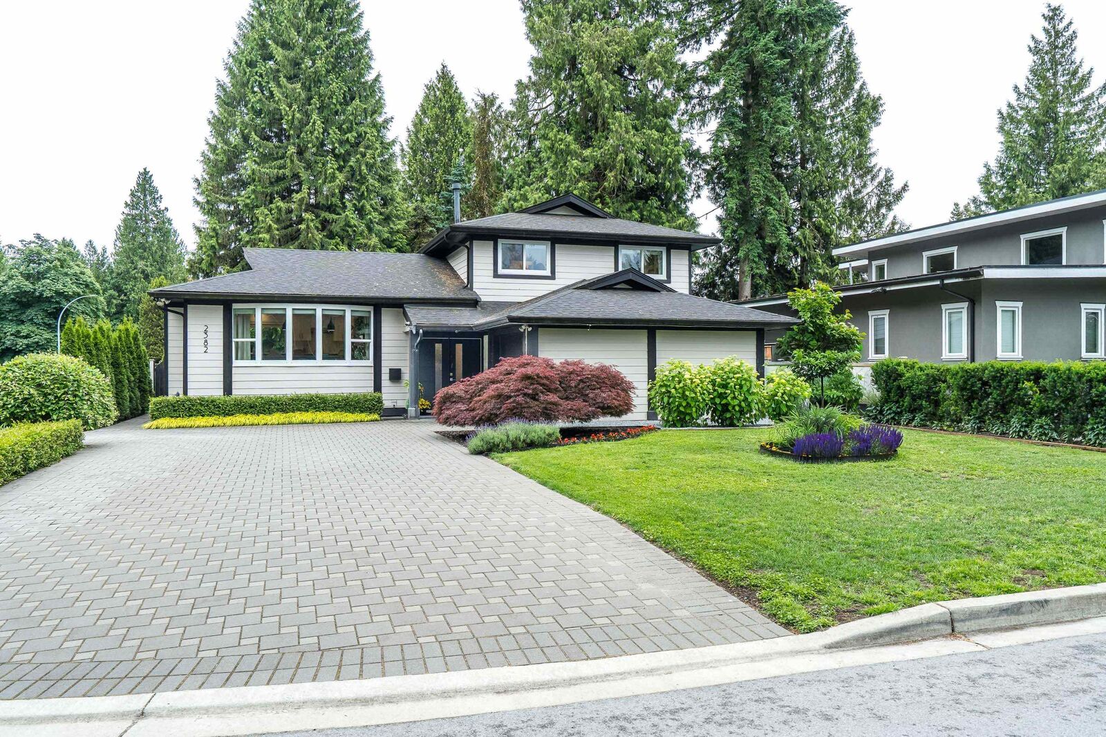 Property Photo: 2382 Patricia Avenue BC V3B 2H3