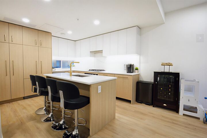 Property Photo: 381 Clayton Street 202 BC V3K 0J8