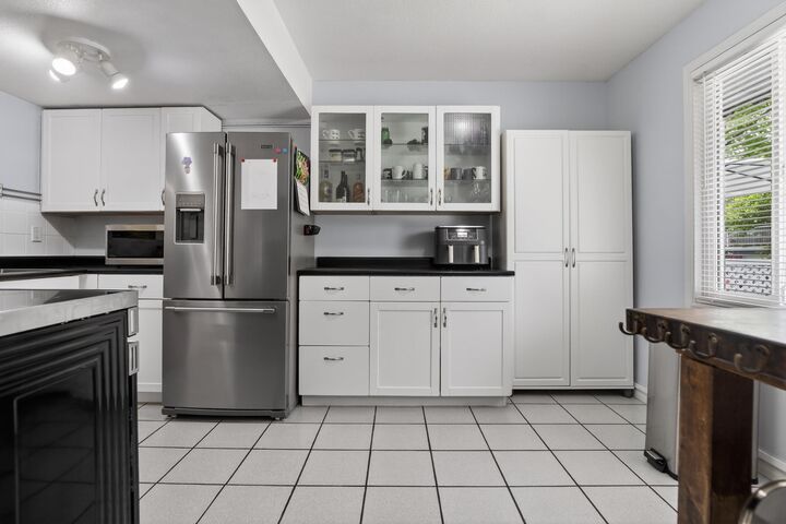Property Photo: 589 Carlsen Place BC V3H 4A1