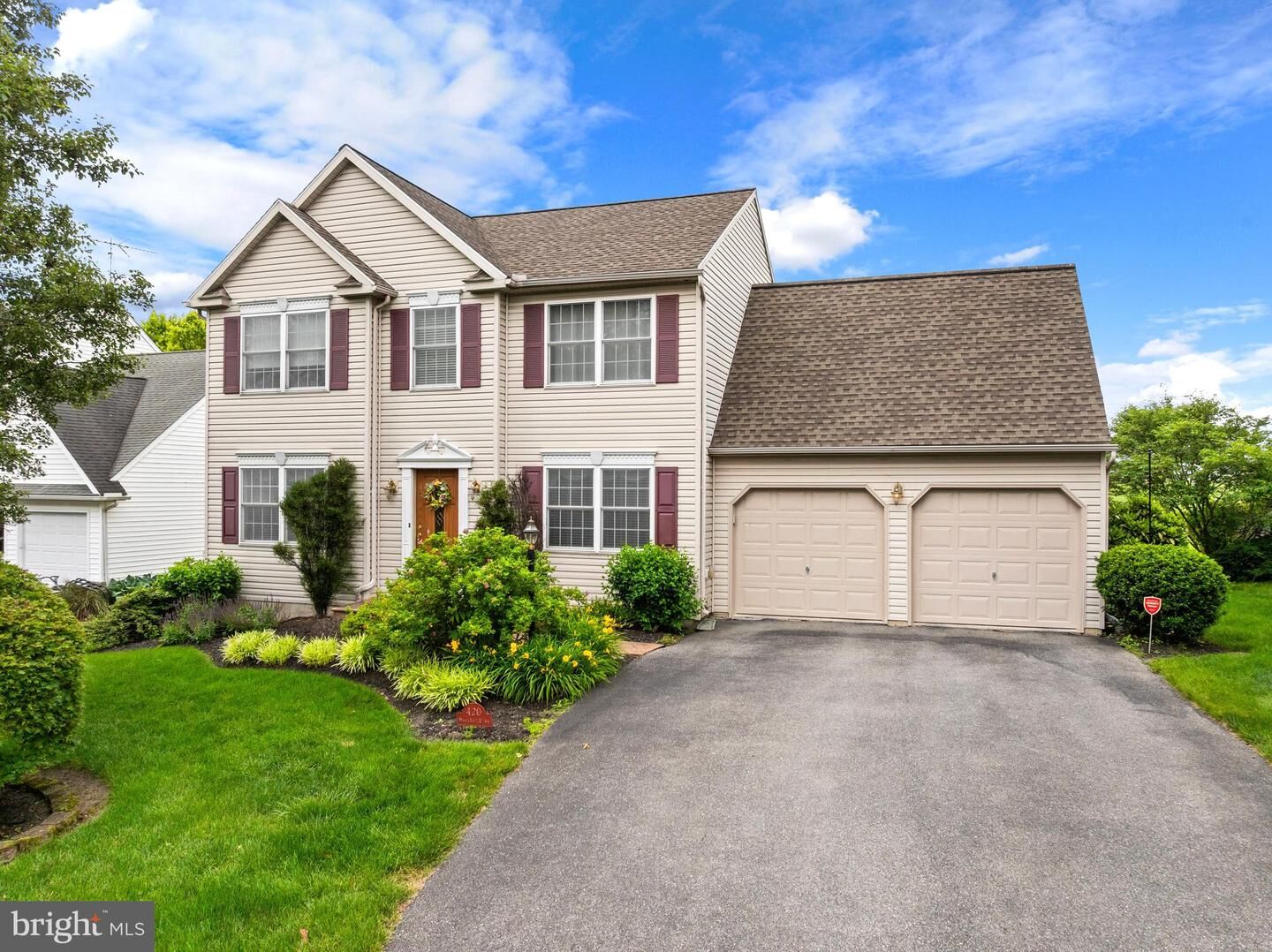 Property Photo:  420 Woodhall Drive  PA 17584 