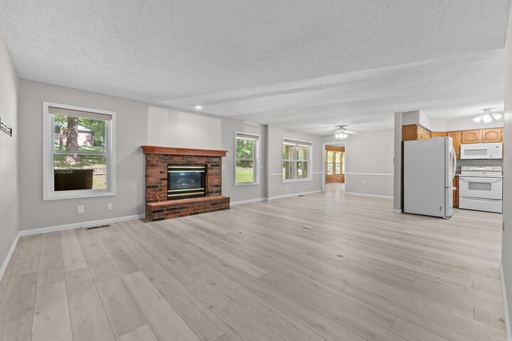 Property Photo: 822 Pebblecreek Drive AR 72653