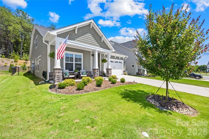 Property Photo: 1368 Cedardale Lane NC 28037
