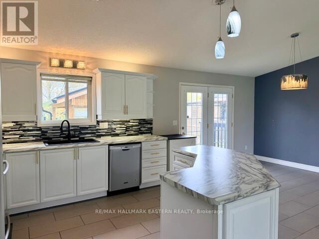 Property Photo:  28 Grant Drive  ON K0M 2M0 