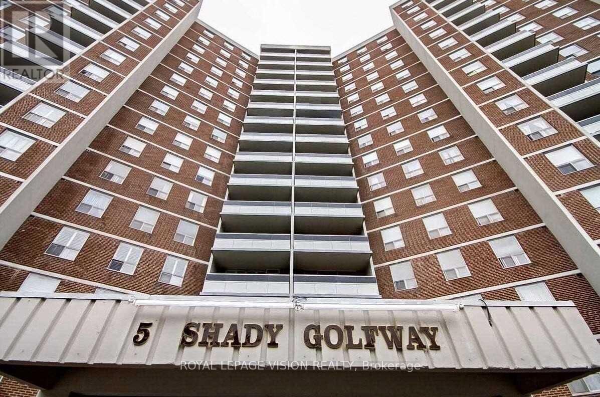 Property Photo:  5 Shady Golfway 804  ON M3C 3A5 