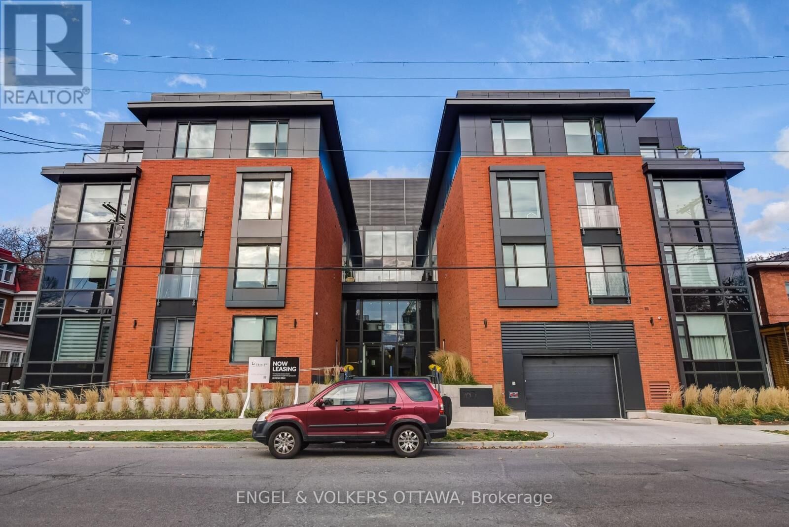 Property Photo:  280 Crichton Street 105  ON K1M 1W4 