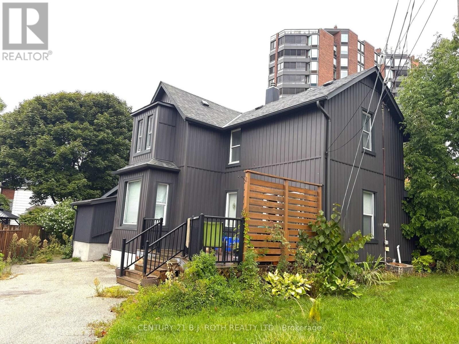 Property Photo: 253 Dunlop Street East ON L4M 1B6