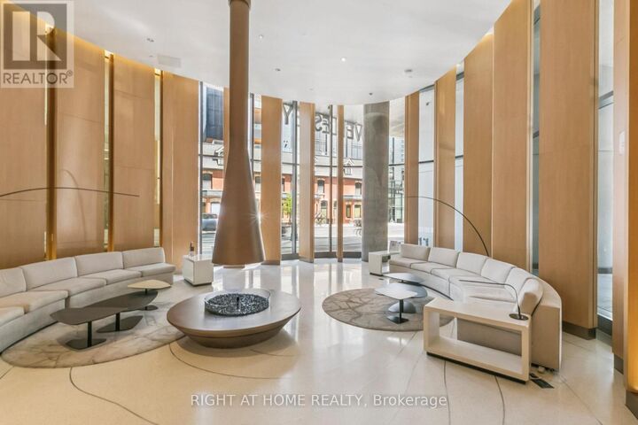 Property Photo:  11 Wellesley St W Avenue 5408  ON M4Y 1E8 