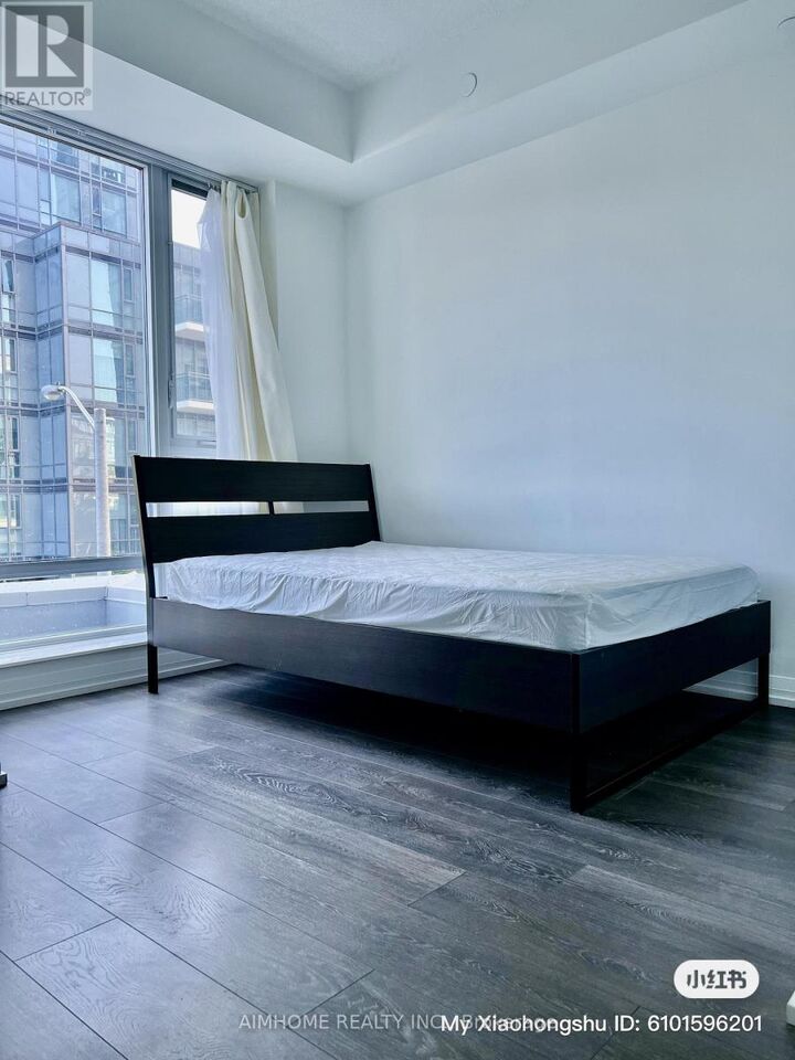 Property Photo:  60 Ann O'Reilly Road South 260  ON M2J 0C8 