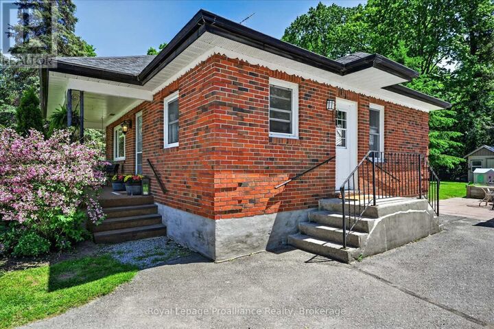Property Photo: 862 South Street ON K0L 3A0