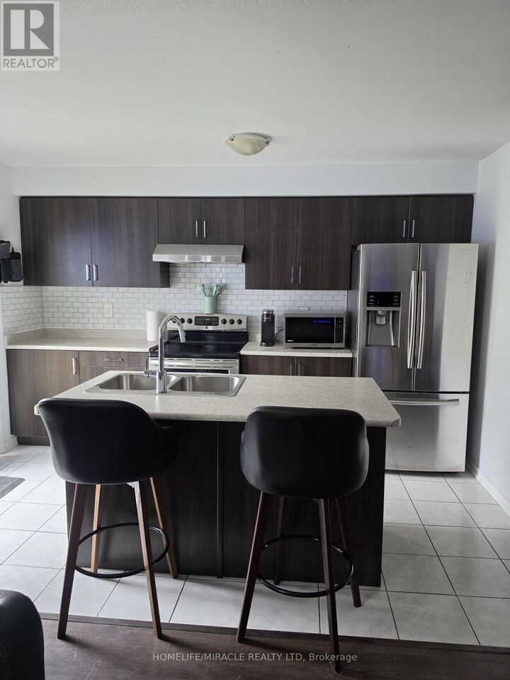 Property Photo: 8250 Tulip Tree Drive ON L2H 0N4