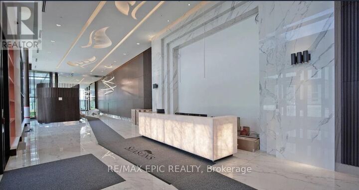 Property Photo:  95 McMahon Drive 2715  ON M2K 0H1 