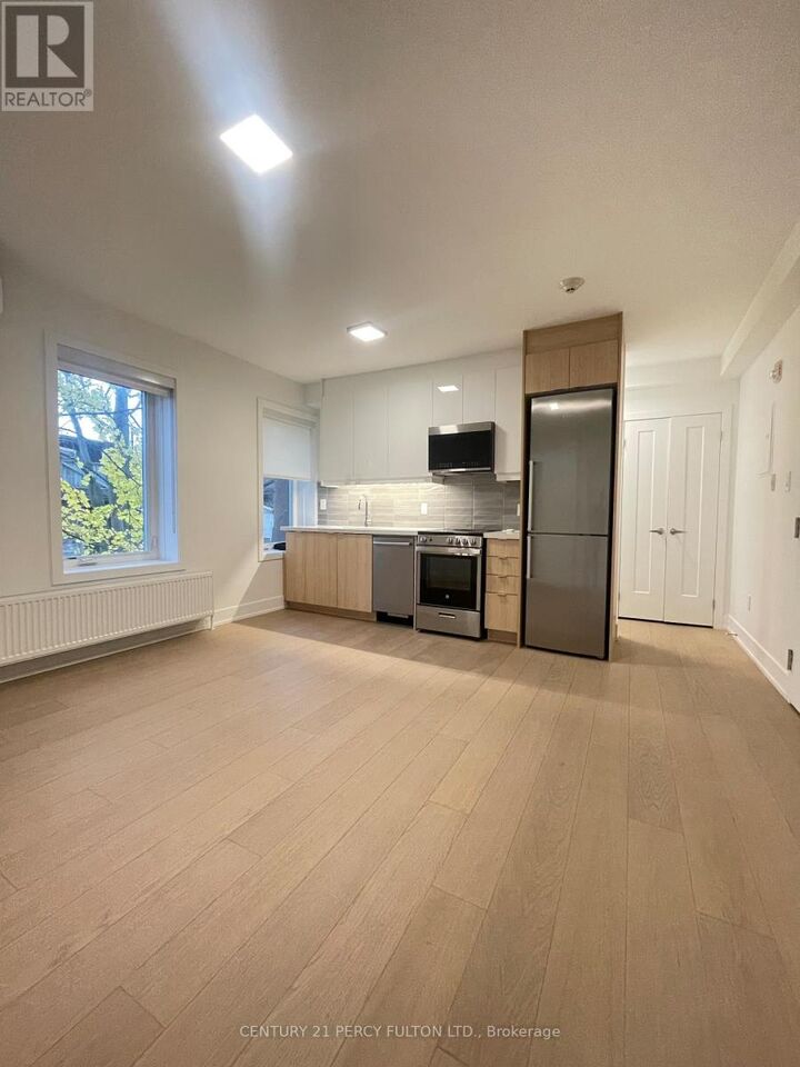 Property Photo:  320 Roncesvalles Avenue 11  ON M6R 2M7 