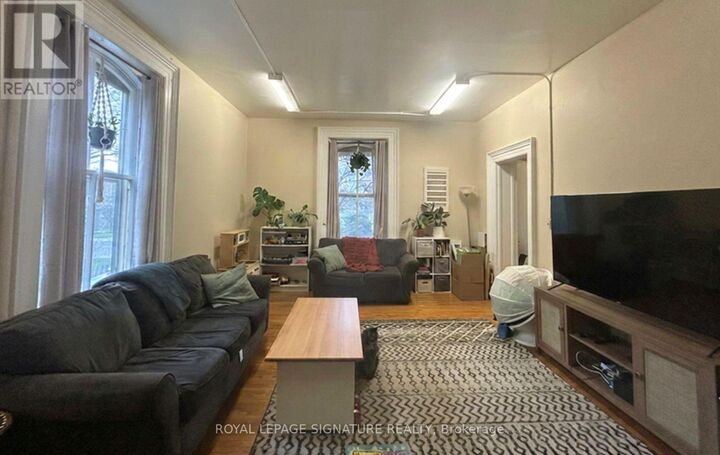 Property Photo:  114 Church Street  ON L1C 1T2 