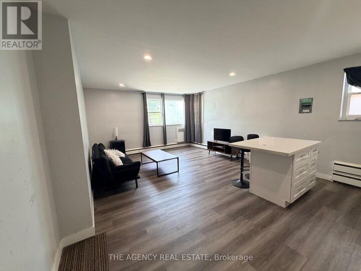 Property Photo:  57 Oliver Street 304  ON N5Z 2E8 