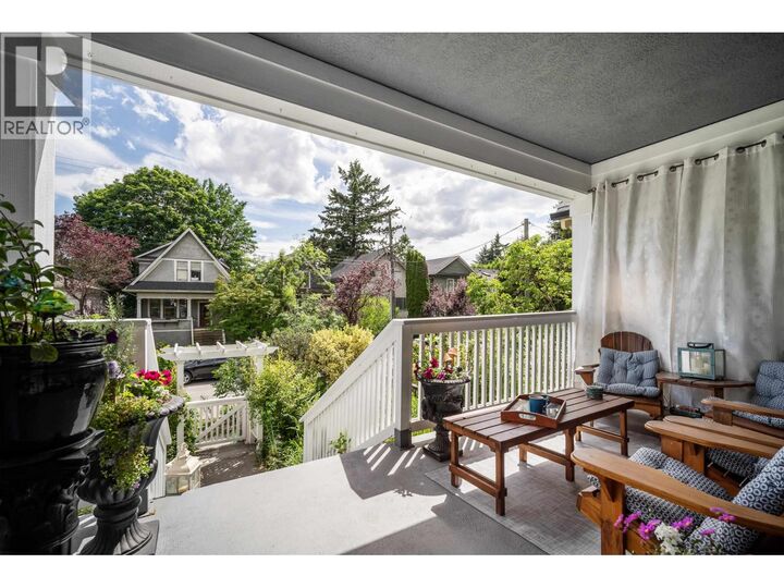 Property Photo:  1531 East 11th Avenue  BC V5N 1Y8 