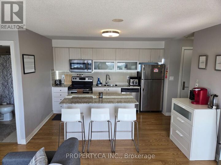 Property Photo:  2015 Sheppard Avenue East 1710  ON M2J 0B3 