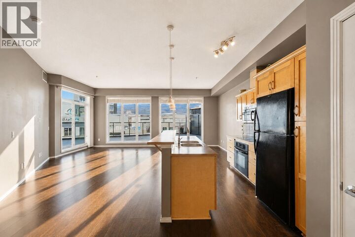 Property Photo:  1327 St. Paul Street 102  BC V1Y 2E2 