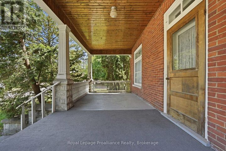 Property Photo:  270 Ann Street  ON K8N 3L9 