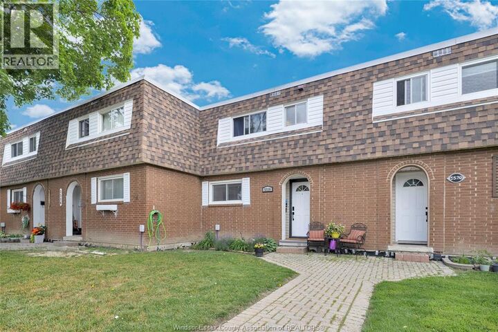 Property Photo:  5518 Empress  ON N8T 1B4 