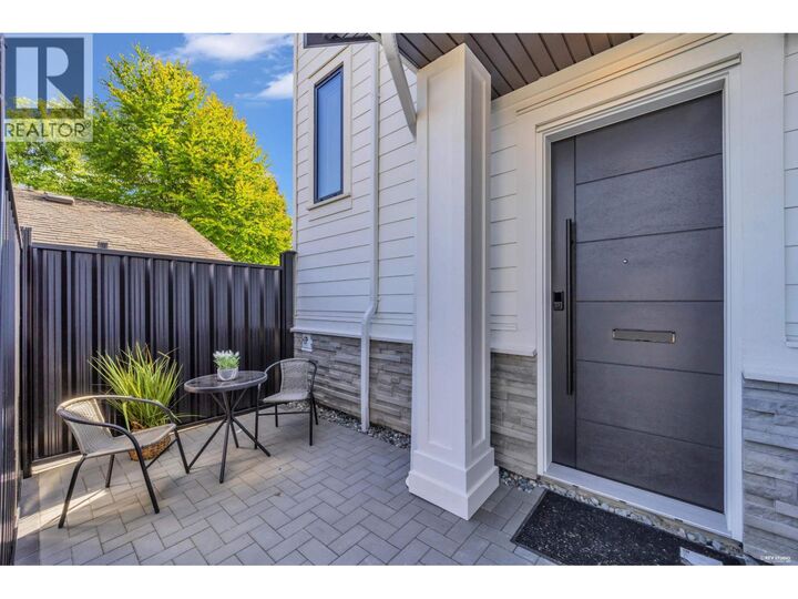 Property Photo: 2316 Cliff Avenue 4 BC V5A 2L2