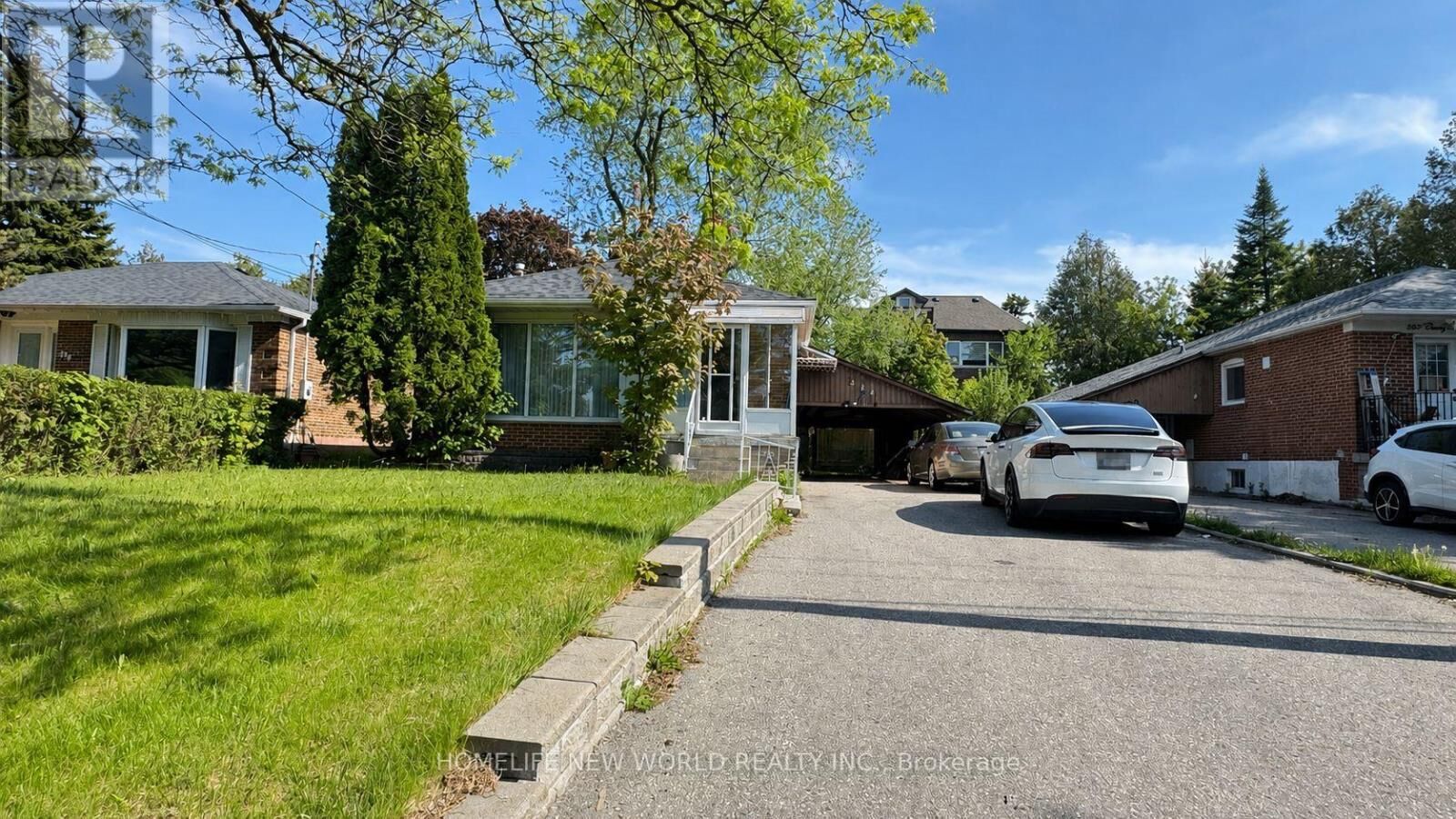 Property Photo:  326 Crosby Avenue Lower  ON L4C 2R7 