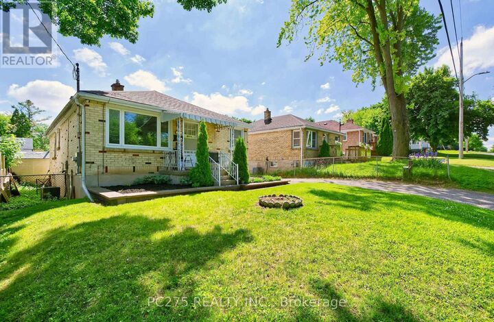 Property Photo: 204 Taylor Street ON N5Y 2J5