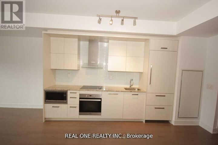 Property Photo:  3018 Yonge Street 305  ON M4N 0A5 