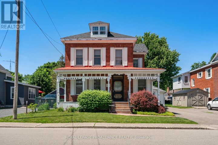 568 James Street West — photo 1
