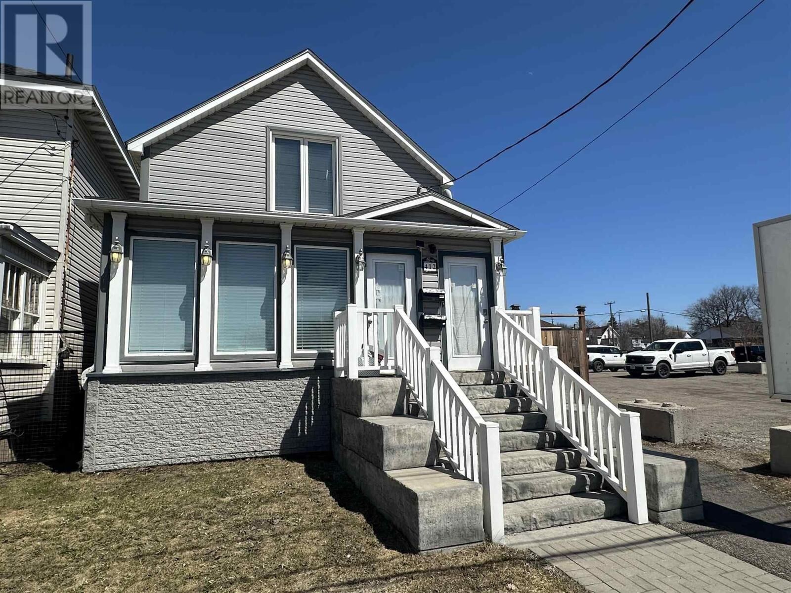 Property Photo:  412 Albert St  ON P6A 2J8 