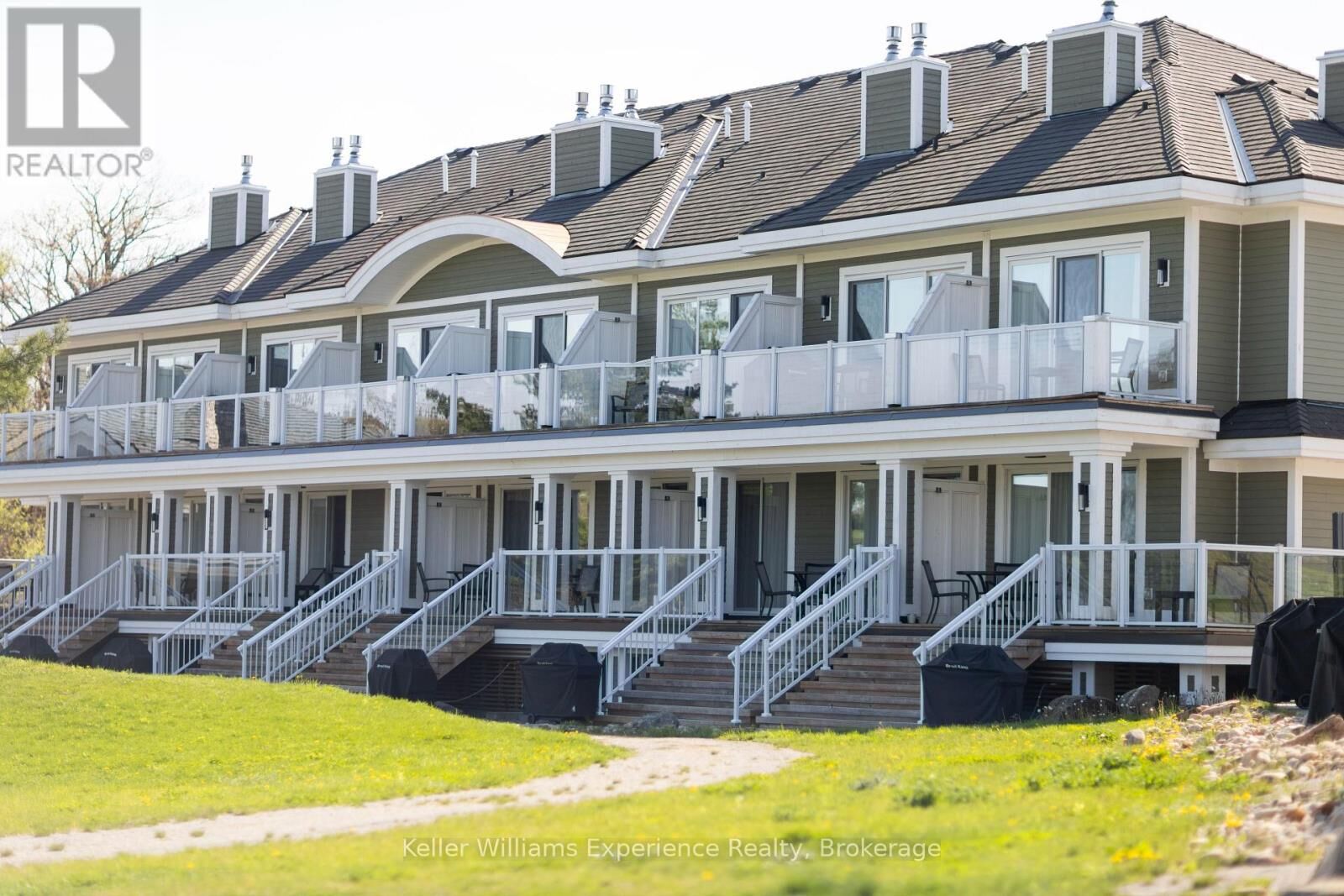 Property Photo: 1869 Highway 118 West 19 ON P1L 1W8