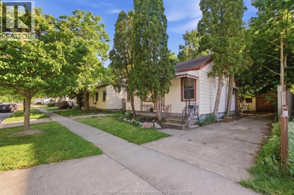 Property Photo: 2209 Forest ON N8W 2G7