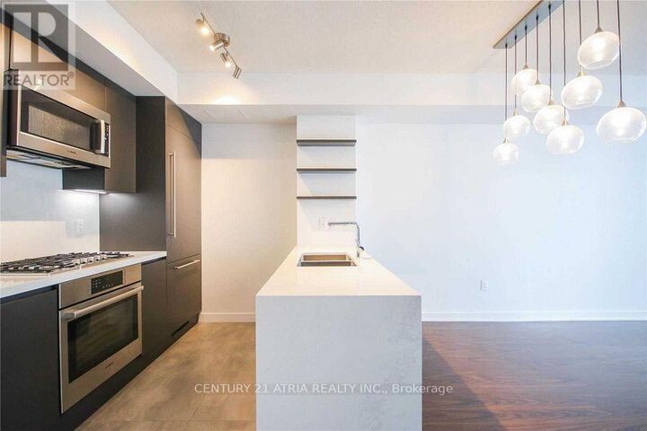 Property Photo:  9 Spadina Avenue 618  ON M5V 3V5 