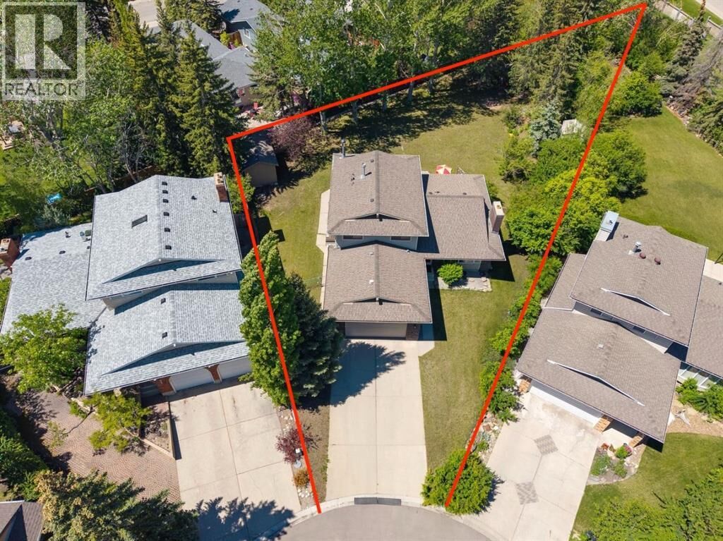 Property Photo: 243 Silvergrove Place Northwest AB T3B 4T5