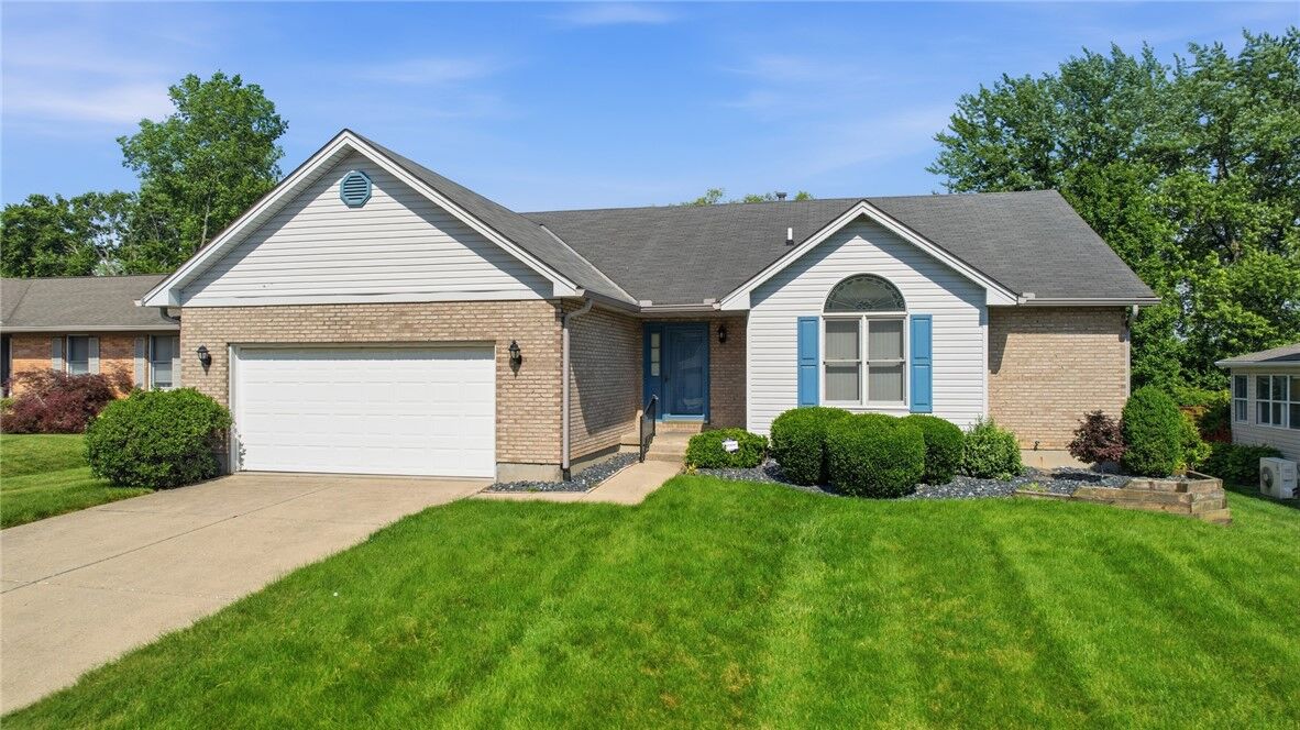 Property Photo:  417 Kenec Drive  OH 45042 